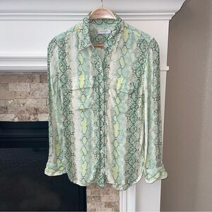 Equipment Femme Womens Shirt Slim Signature Button Up Green Snakeskin Pockets S